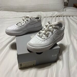 Nike White Women's Sneakers
